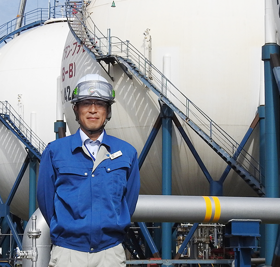 製造装置のスケールと仲間との一体感に憧れて。